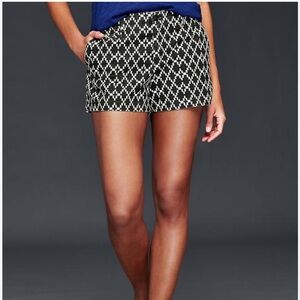 Gap Diamond Print summer shorts Black